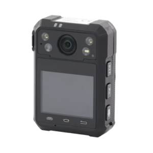 Body Camera Portátil / Grabación a 1920 × 1080p / Pantalla Frontal 1.77″ TFT / Conexión Remota 4G / WiFi / GPS / Fotos de Hasta 40 Megapixel / IP68 / H.265 / 128 GB de Almacenamiento / Microfono Integrado